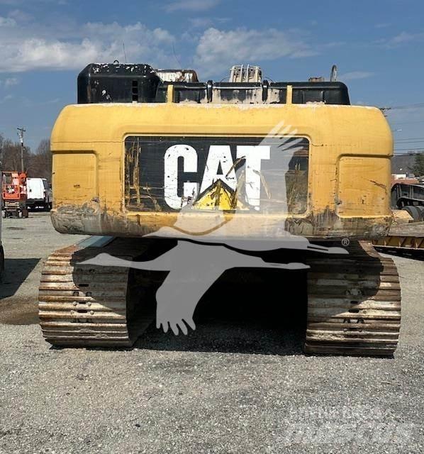 CAT 330D Гусеничные экскаваторы