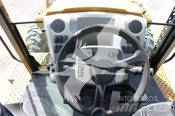 CAT 416F2 Экскаваторы-погрузчики
