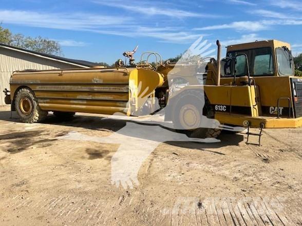 CAT 613C Поливочные машины