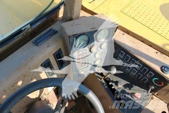 CAT 615C II Скреперы
