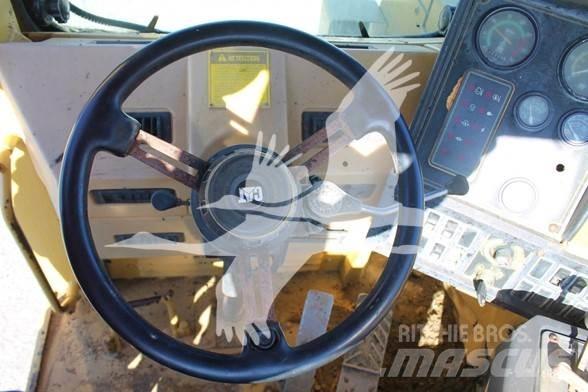 CAT 621F Скреперы