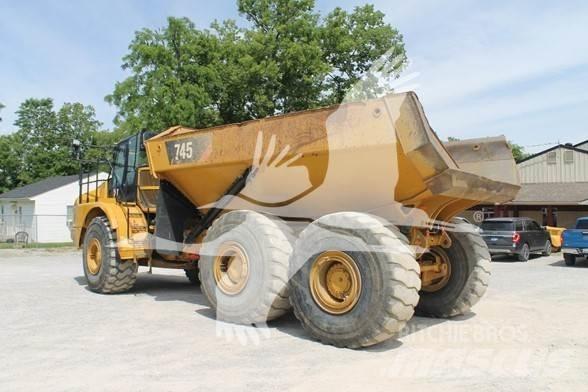 CAT 745 Шарнирно-сочленённые самосвалы