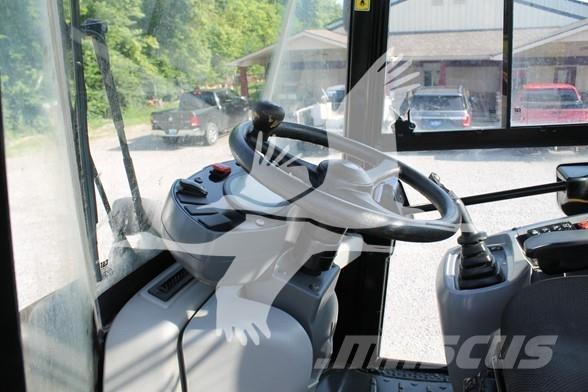 CAT 914M Фронтальные погрузчики