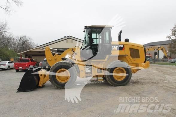 CAT 924K Фронтальные погрузчики