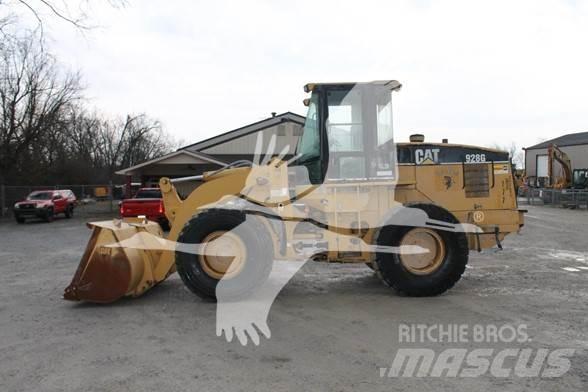 CAT 928G Фронтальные погрузчики