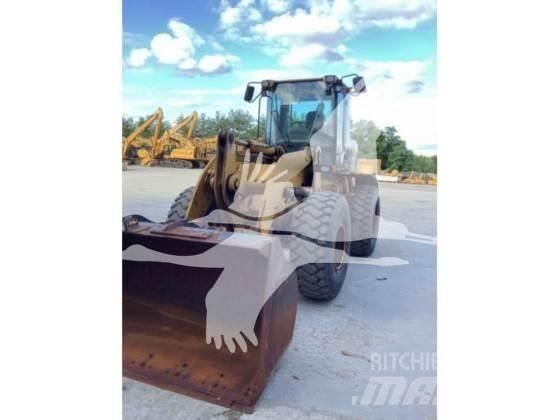 CAT 928G Фронтальные погрузчики