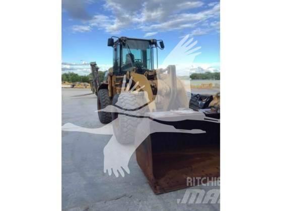 CAT 928G Фронтальные погрузчики