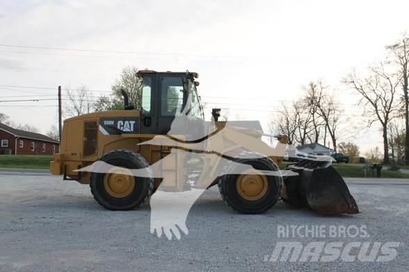 CAT 938H Фронтальные погрузчики