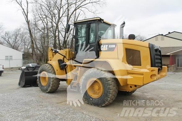 CAT 938M Фронтальные погрузчики
