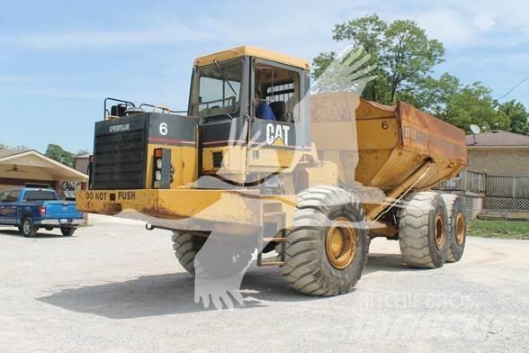 CAT D350E Шарнирно-сочленённые самосвалы