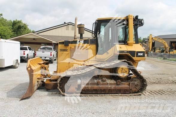 CAT D5M XL Гусеничные бульдозеры