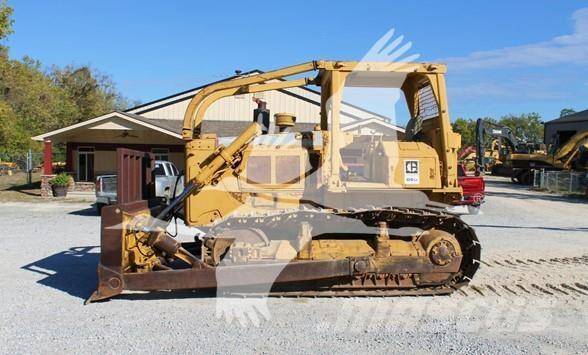 CAT D6D Гусеничные бульдозеры