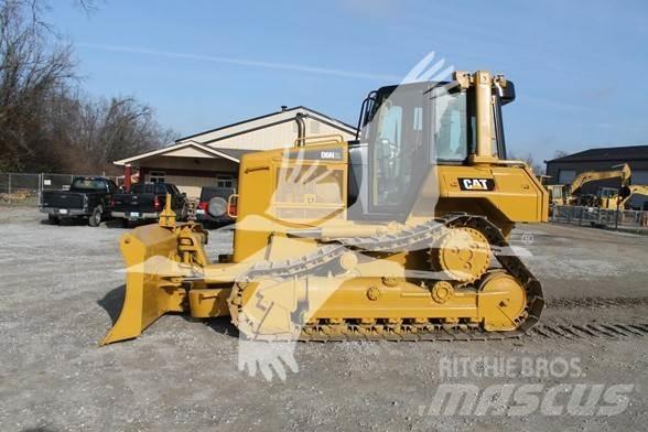CAT D6N XL Гусеничные бульдозеры