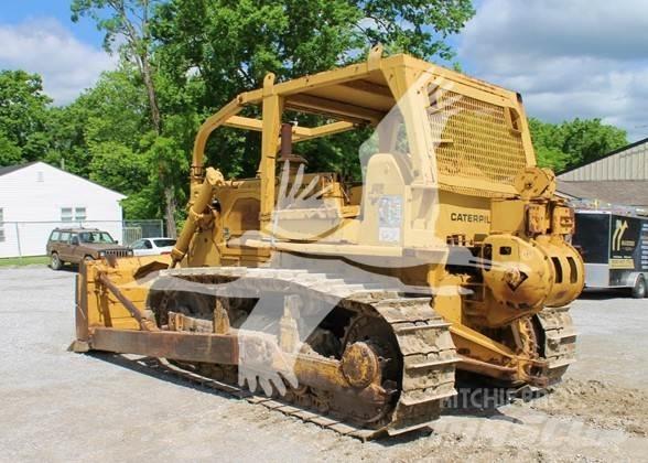 CAT D7F Гусеничные бульдозеры