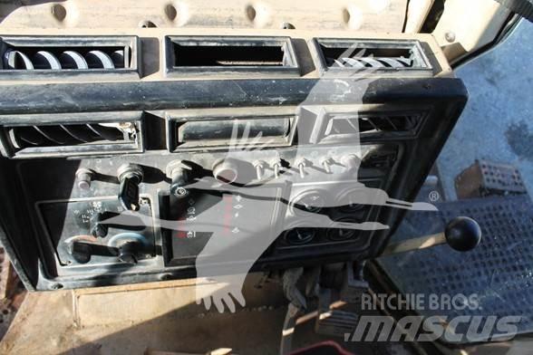 CAT D8N Гусеничные бульдозеры