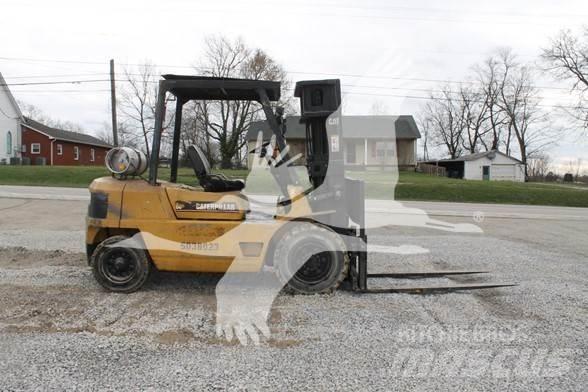 CAT GP40 Дизельные погрузчики