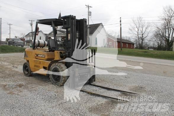 CAT GP40 Дизельные погрузчики