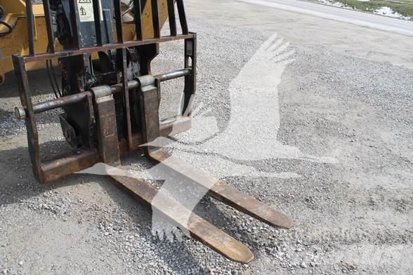 CAT TL1255D Телескопические погрузчики
