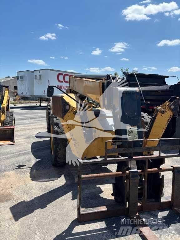 CAT TL943D Телескопические погрузчики