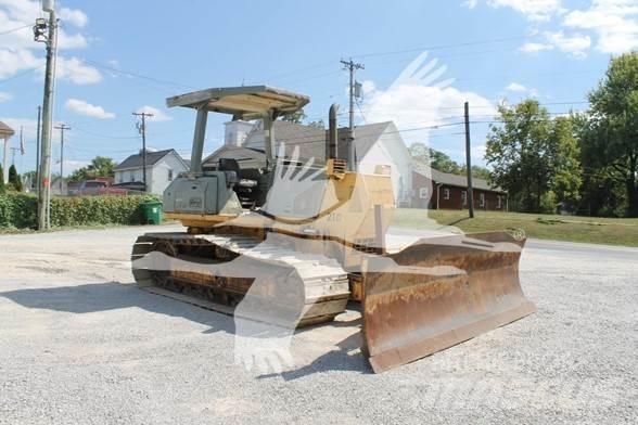 Komatsu D41P-6 Гусеничные бульдозеры
