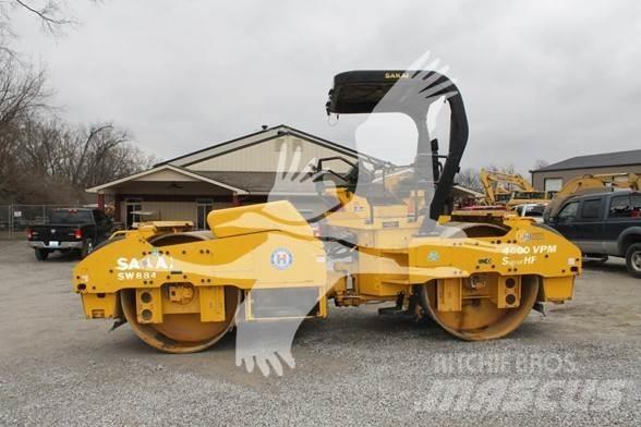 Sakai SW884 Грунтовые катки