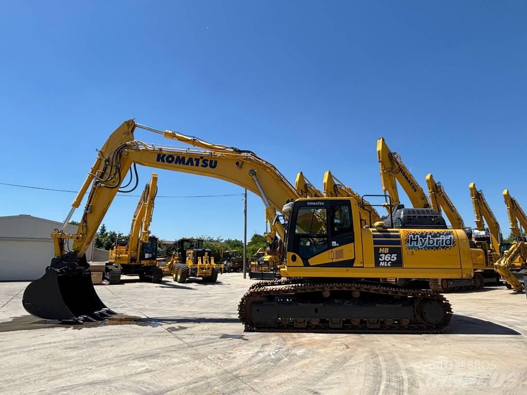 Komatsu HB365NLC-3 Гусеничные экскаваторы