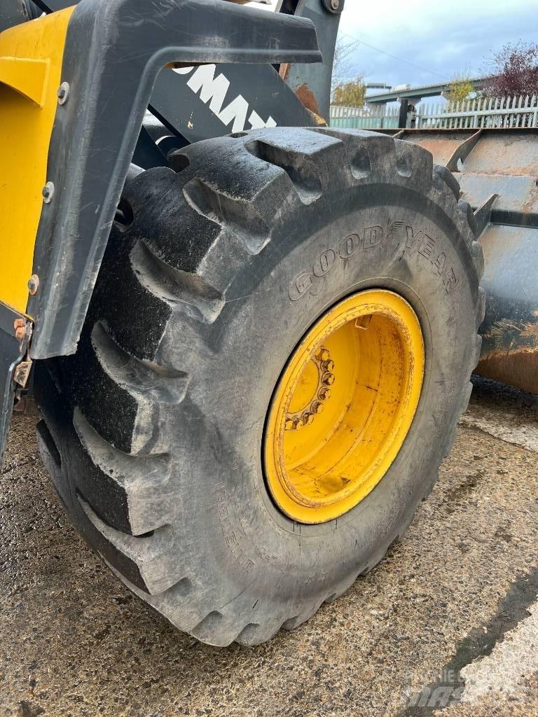 Komatsu WA320PZ-6 Фронтальные погрузчики