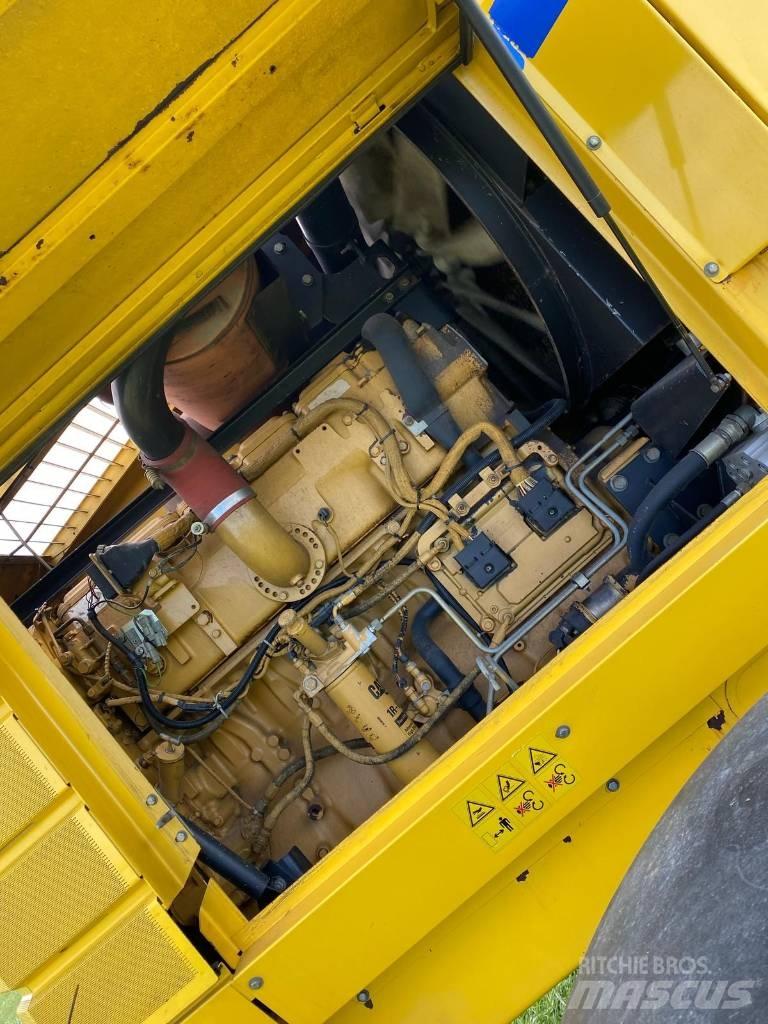 New Holland FX 60 Самоходные кормоуборочные комбайны