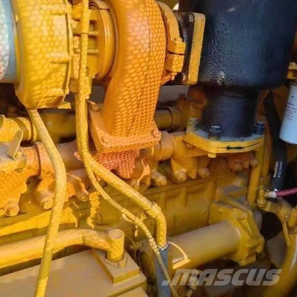 Shantui SD22 Гусеничные бульдозеры