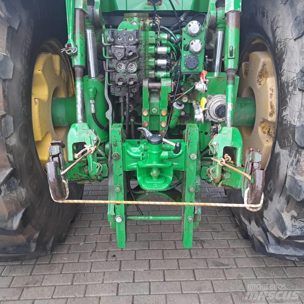 John Deere 8420 Трактора