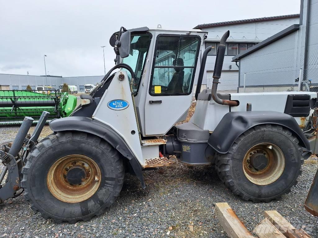 Wille 855c Коммунальные тракторы