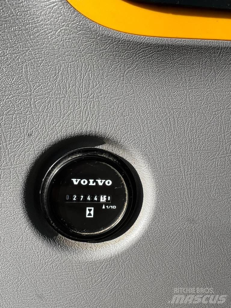 Volvo ECR 58 D Малые экскаваторы 7т-12т