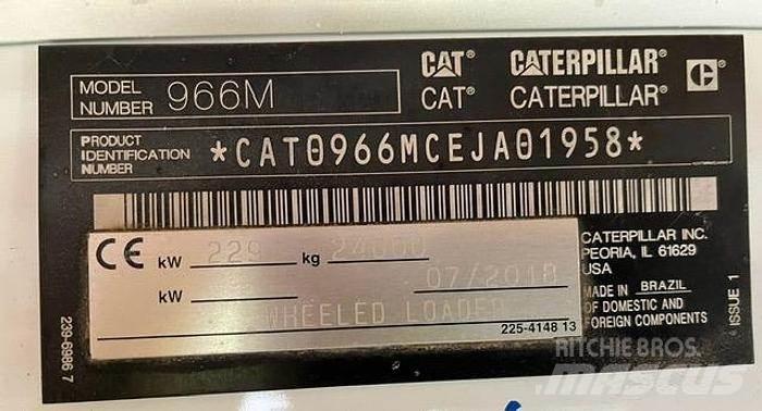 CAT 966M Фронтальные погрузчики