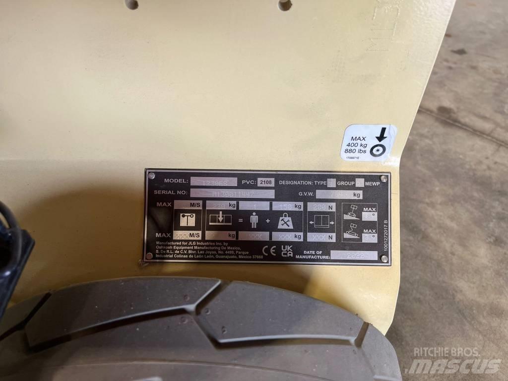 JLG 1230 ES Вертикальные мачтовые подъемники