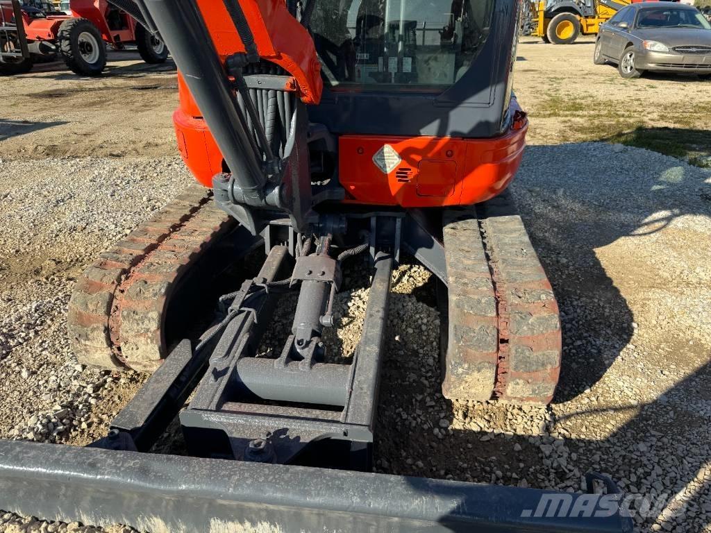 Kubota KX 121-3 Гусеничные экскаваторы