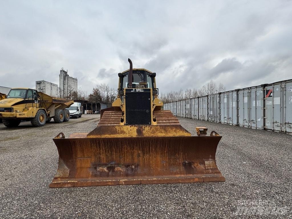 CAT D 5 M LGP Гусеничные бульдозеры
