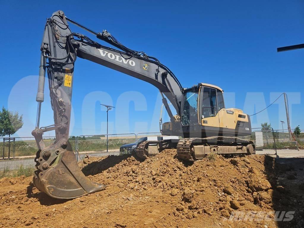 Volvo EC 220 DL Гусеничные экскаваторы