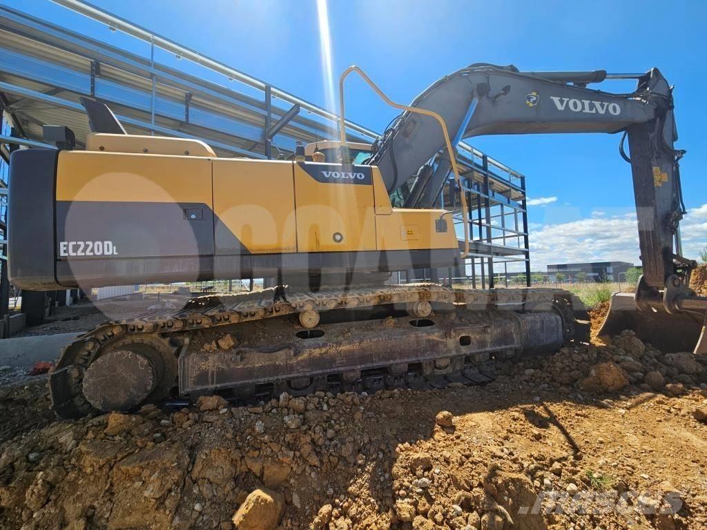 Volvo EC 220 DL Гусеничные экскаваторы