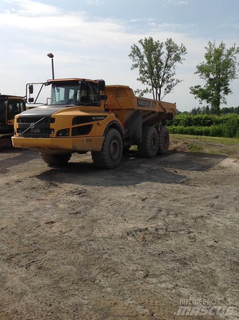 Volvo A30G Шарнирно-сочленённые самосвалы