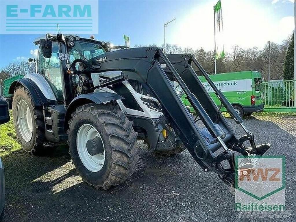 Valtra t215d Трактора
