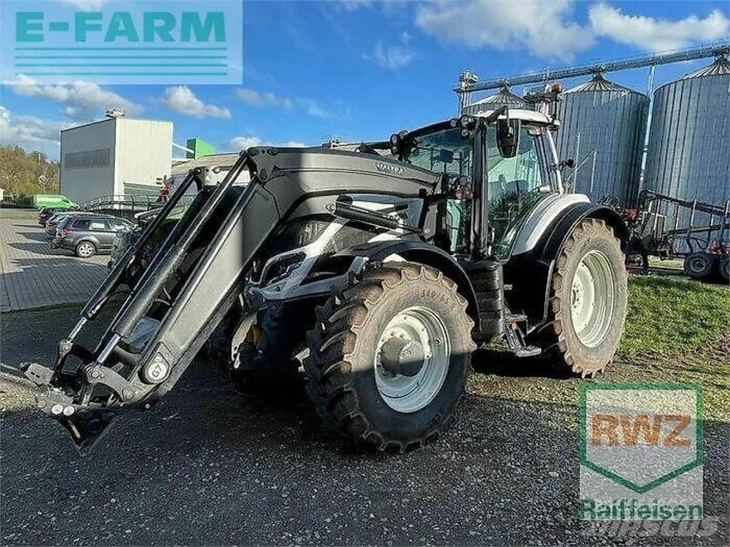 Valtra t215d Трактора
