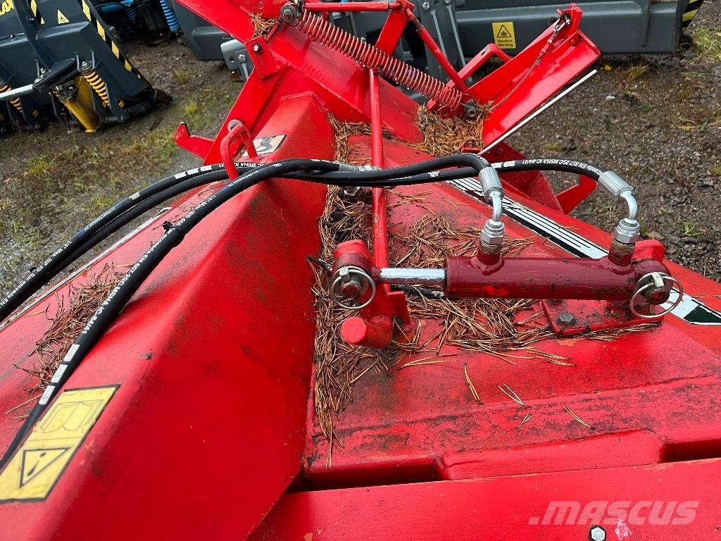 Esko 225 Снегоуборщики