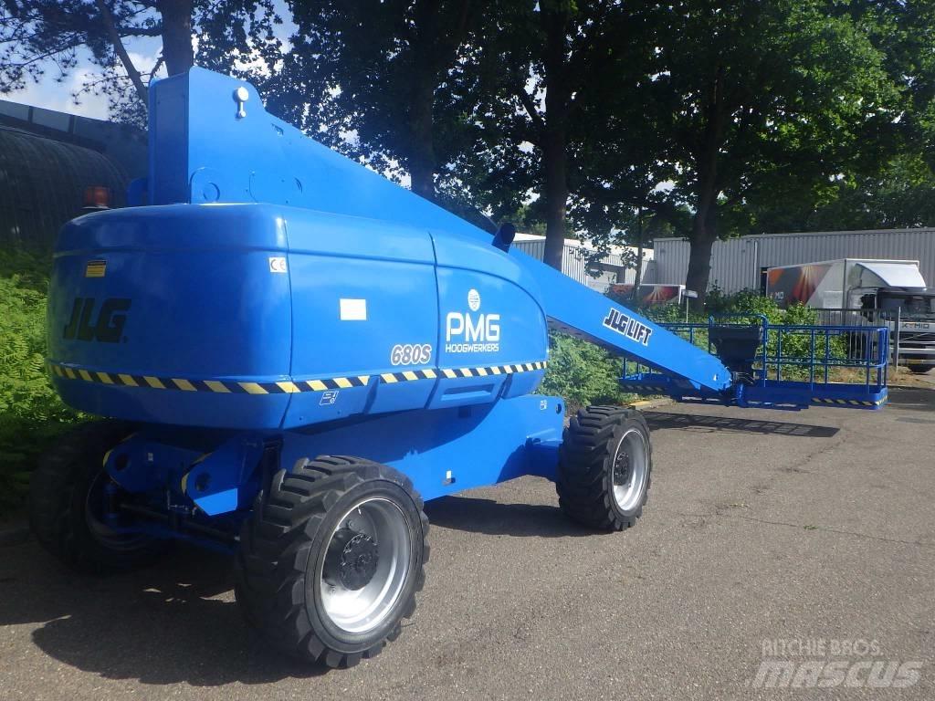 JLG 680S Телескопические подъемники