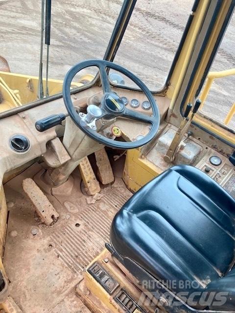 CAT 950 B Фронтальные погрузчики