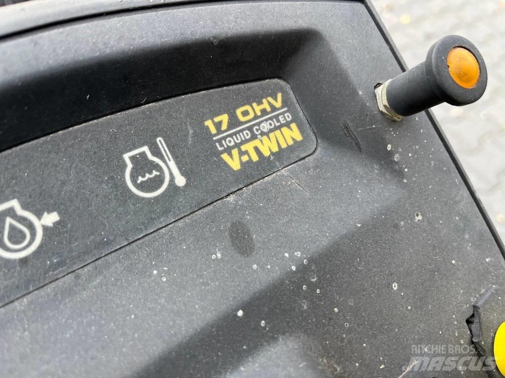 John Deere LX 188 Самоходные газонокосилки