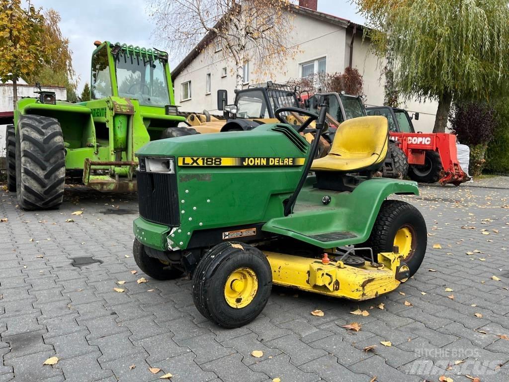John Deere LX 188 Самоходные газонокосилки
