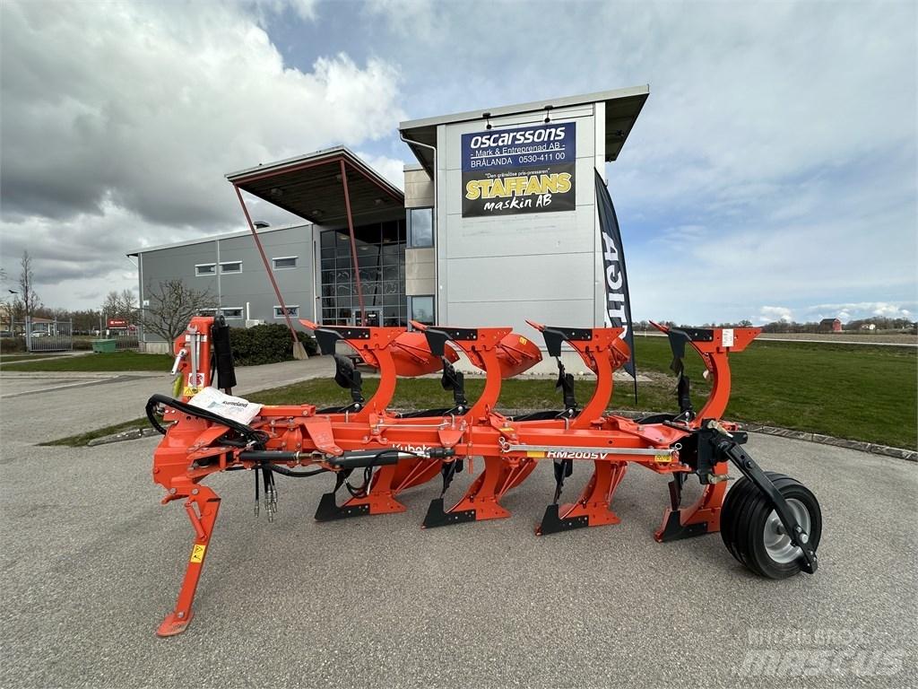 Kubota RM2005V Оборотные плуги