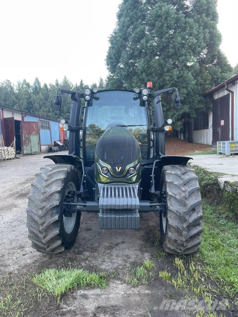 Valtra G 135 Трактора
