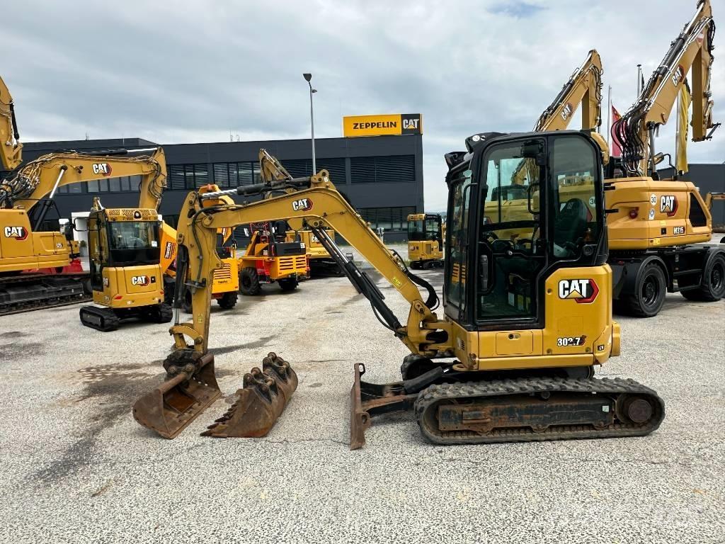 CAT 302.7 Мини-экскаваторы