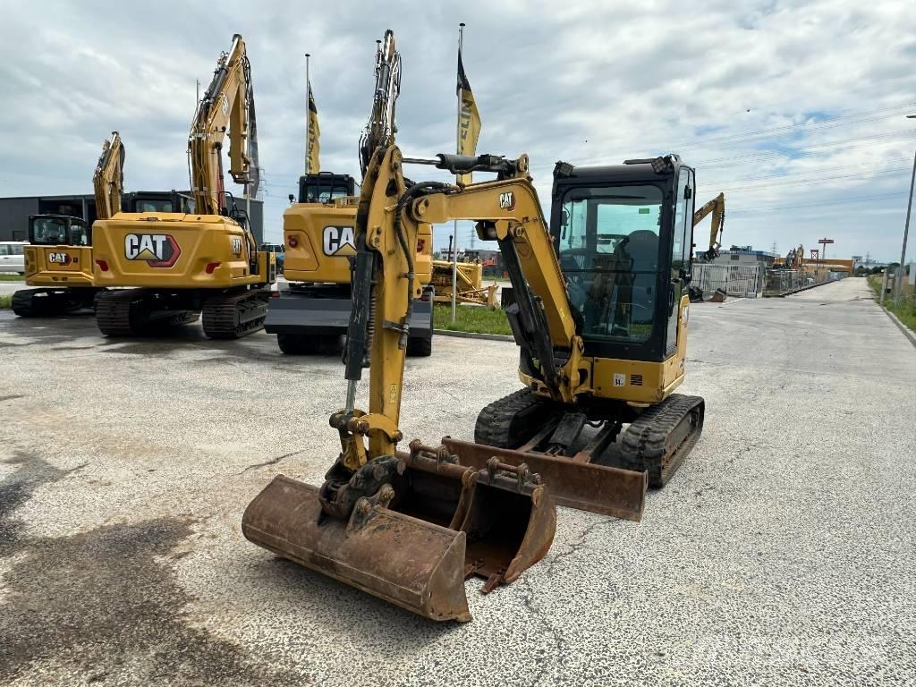 CAT 302.7 Мини-экскаваторы